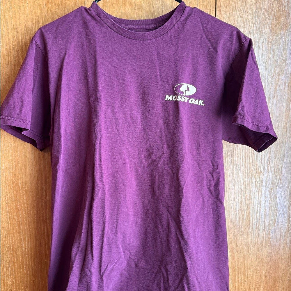 Mossy Oak Maroon Tee Labrador Shirt